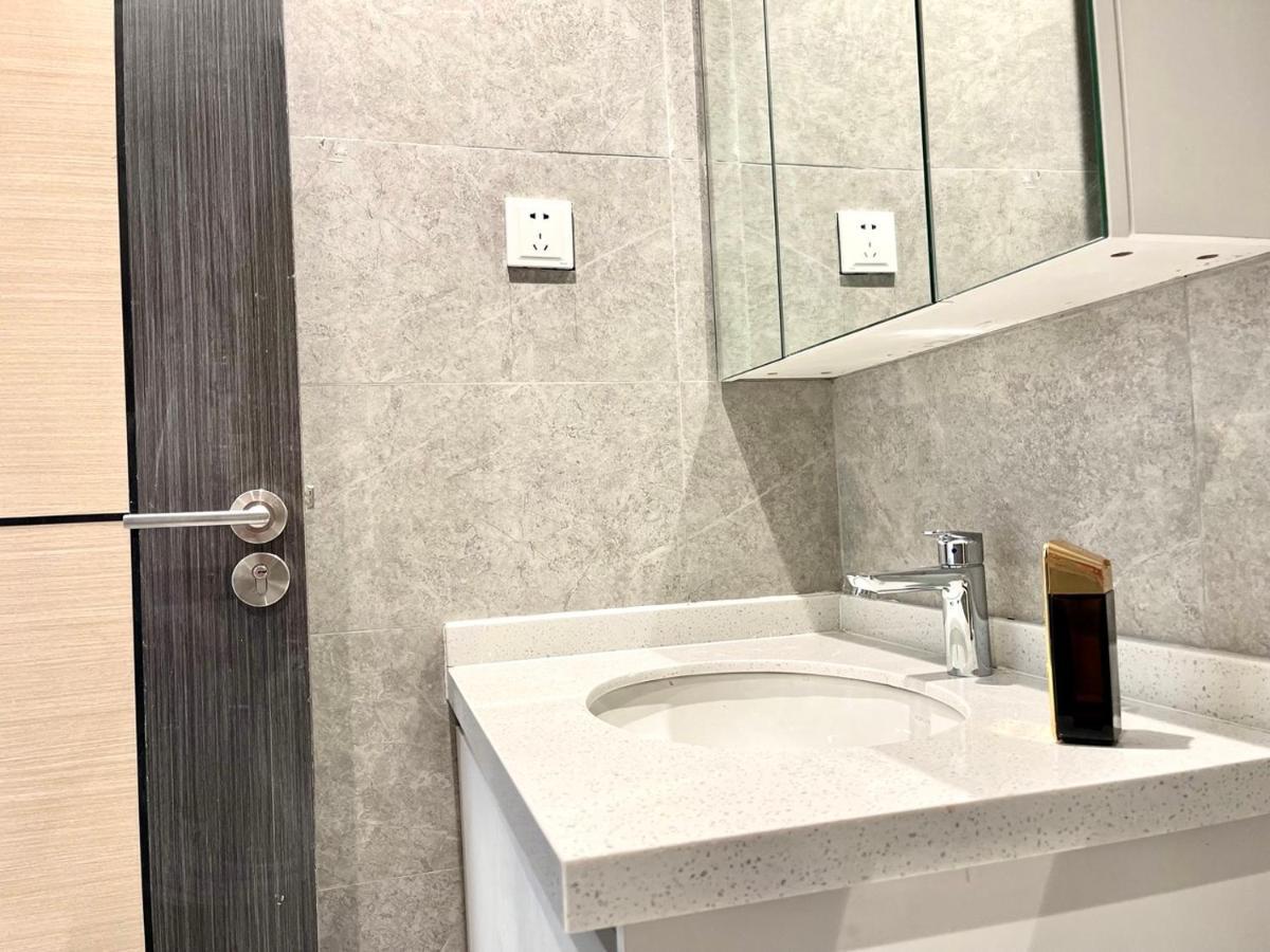 U Mall Apartments - 400M To Sokha Beach Сиханоуквил Екстериор снимка